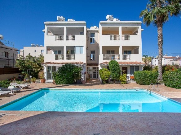 1 bed apartment for sale Universal