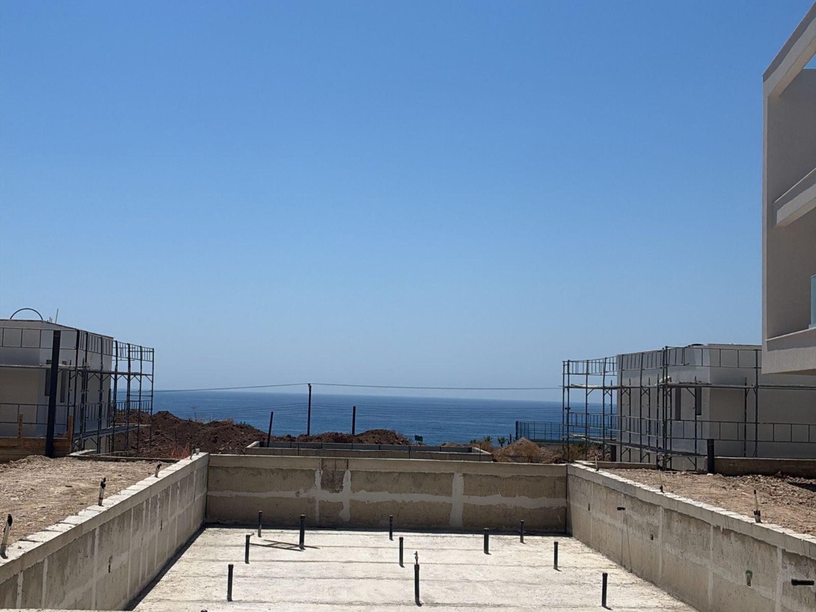 Luxury brand New 2 Bedroom and 2 Bathroom Seaview Apartment 150m from the Beach Luxury brand New 2 Bedroom and 2 Bathroom Seaview Apartment 150m from the Beach