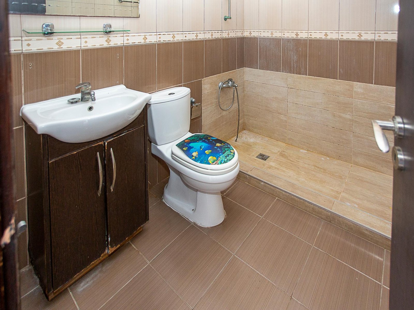 bathroom of 2 bedroom apartment in tombs of the kings paphos bathroom of 2 bedroom apartment in tombs of the kings paphos