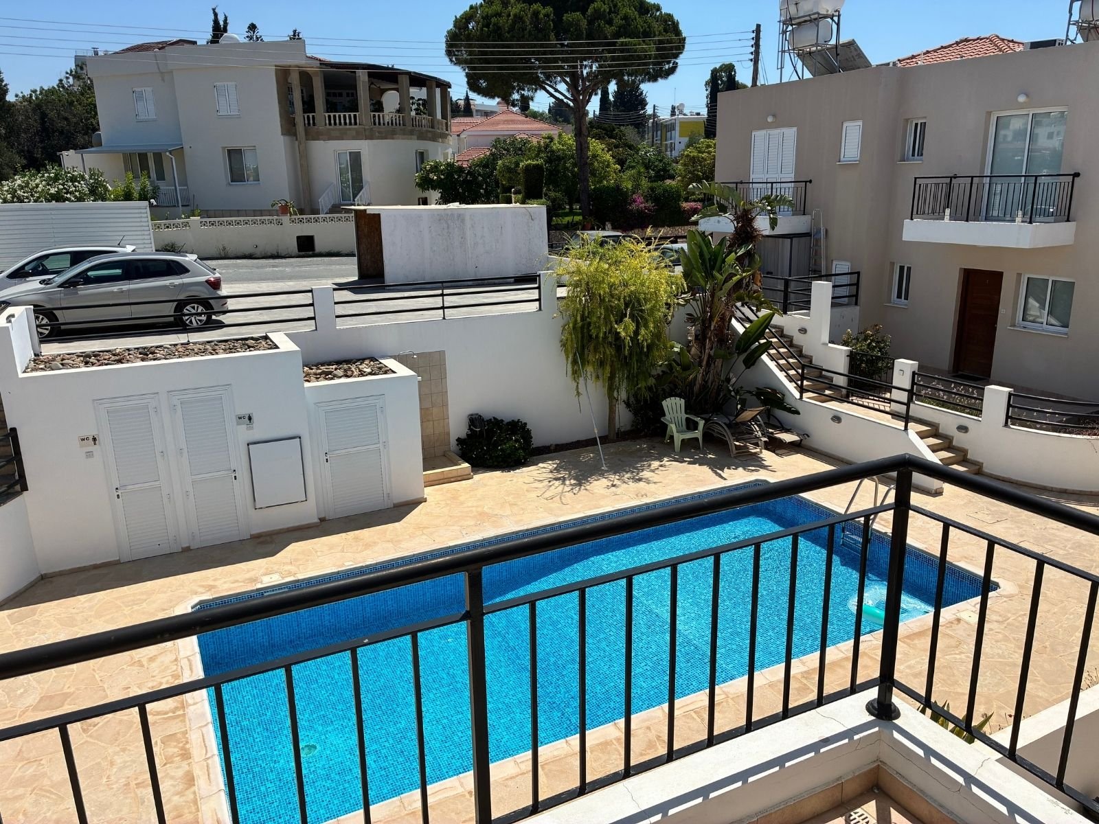 2 bedroom Townhouse with a communal pool in Konia paphos