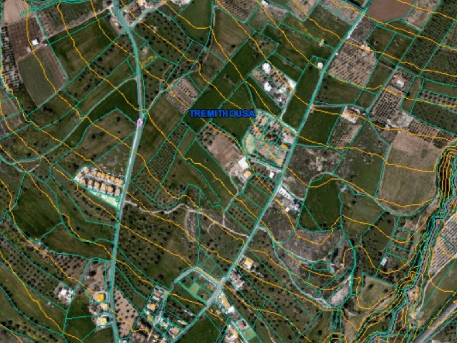 Large plot of residentual LAnd in Tala tremeithousa paphos