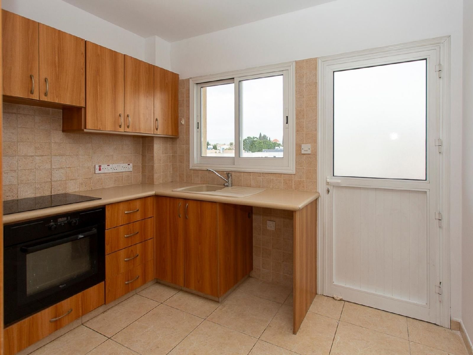 2 Bedroom Apartment top floor in Mandria , Paphos