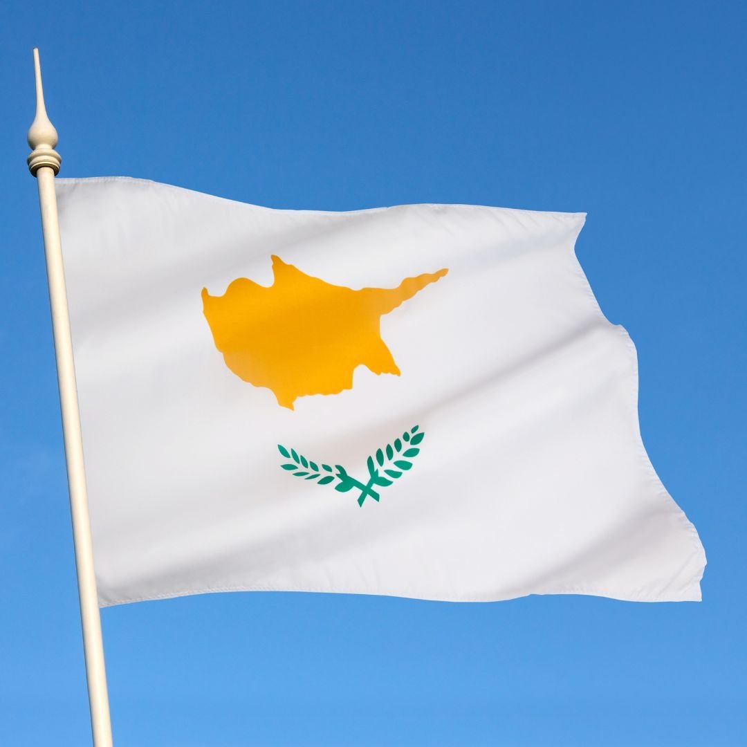 Can foreigner buy in Cyprus?