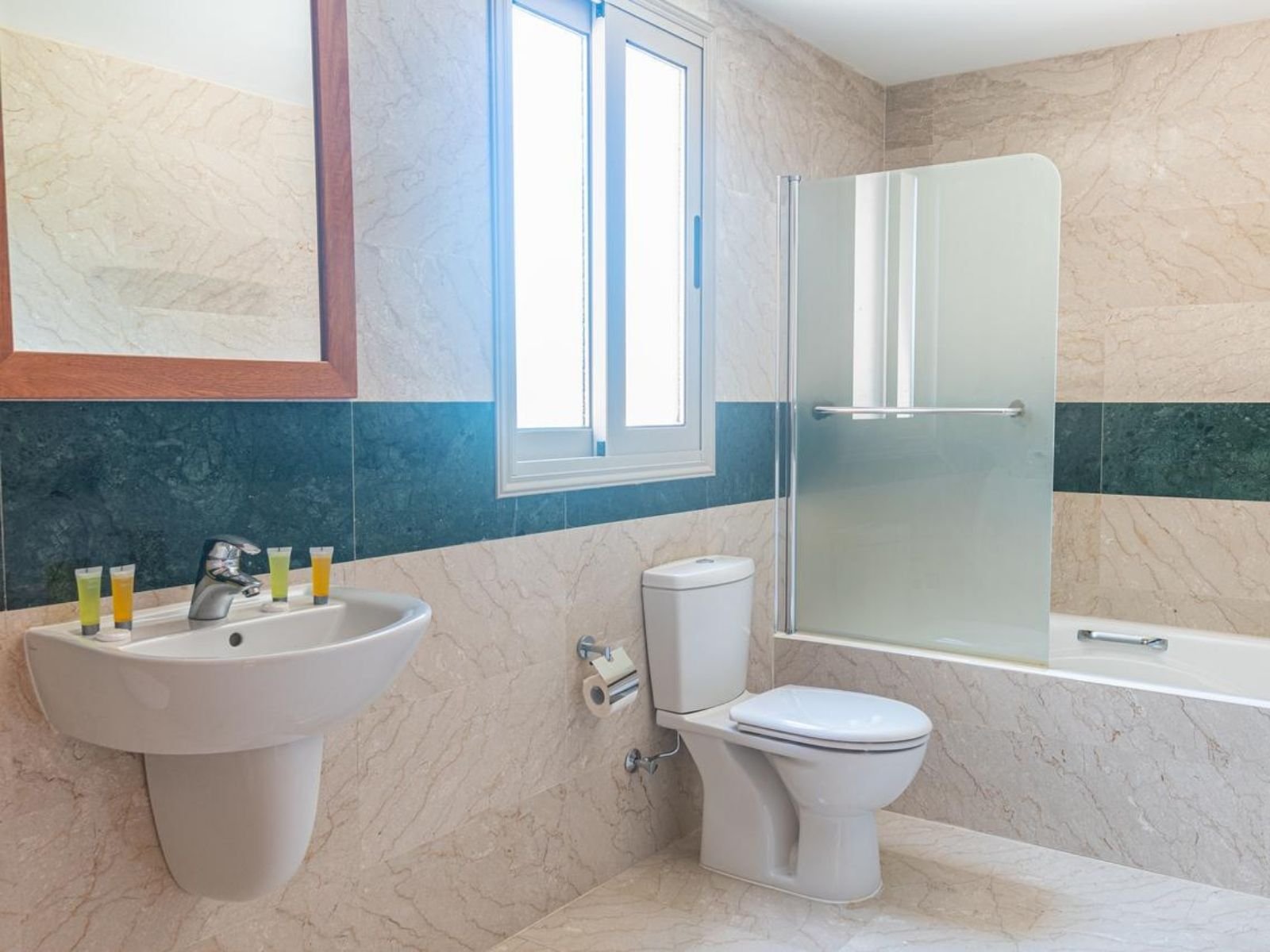 4 bedroom Villa near the sea in Polis paphos