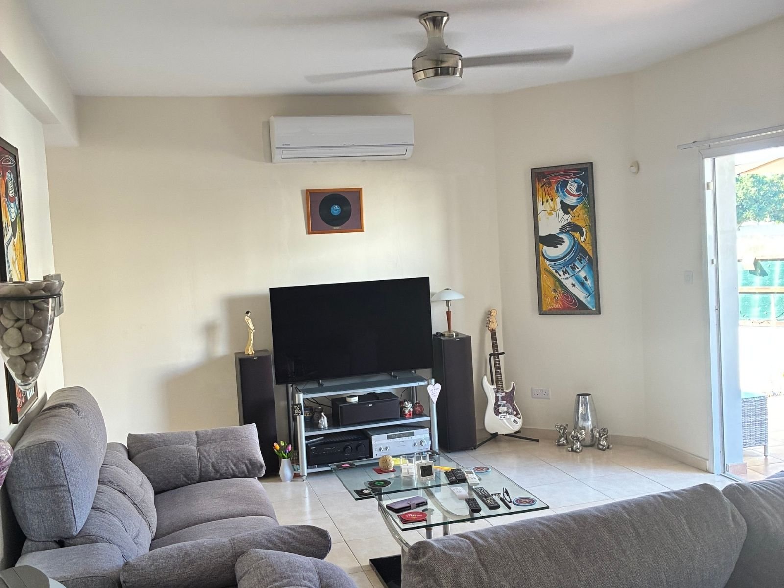 18 4 bedroom semi detached house in Universal, paphos
