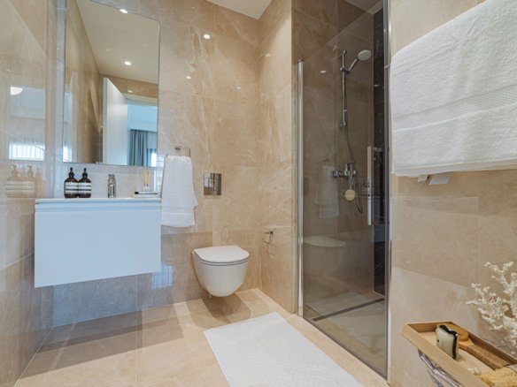 Apartment in Kings Avenue