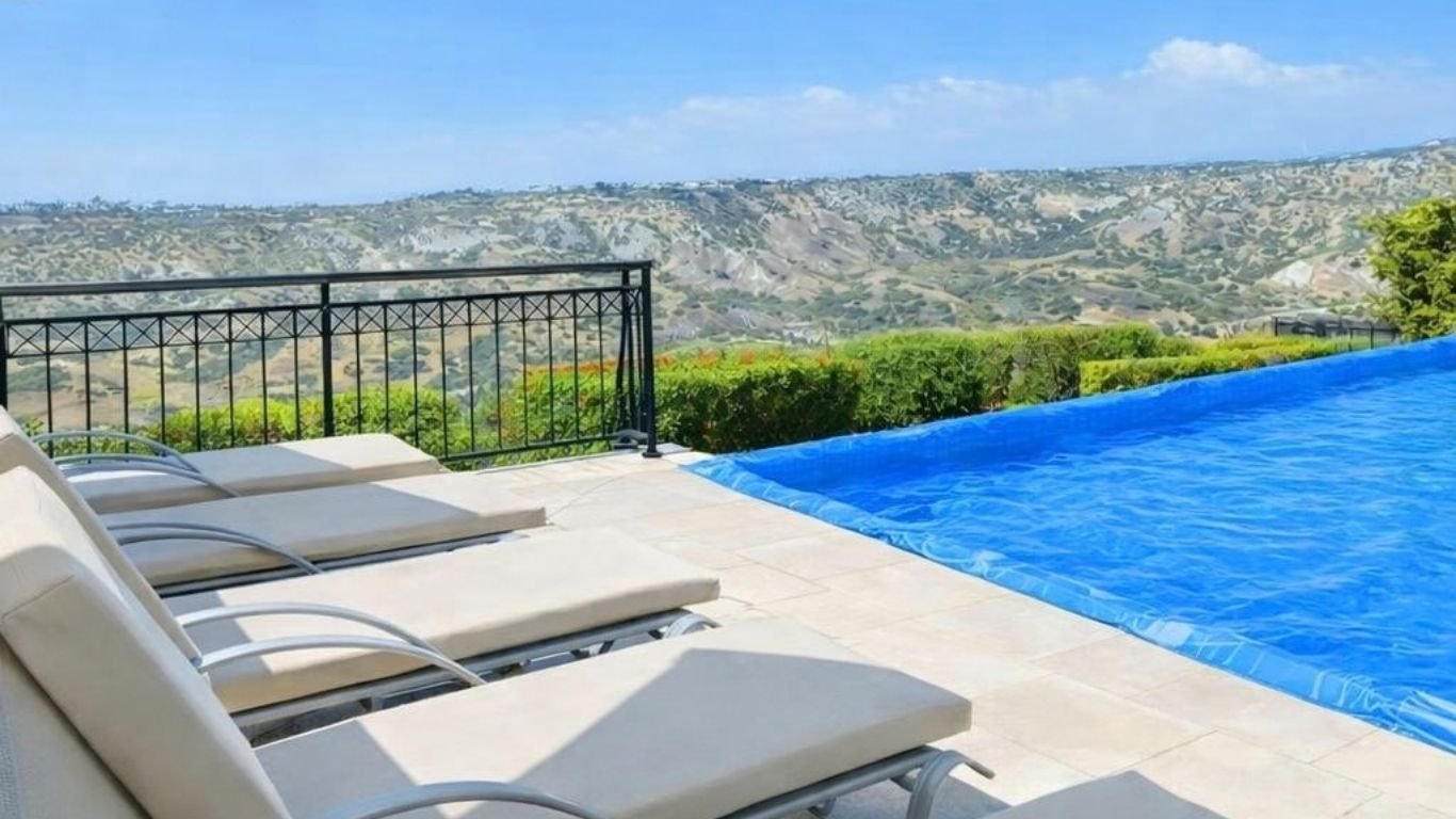 Luxury 4 Bedroom villa in Aphrodite Hills, Paphos Luxury 4 Bedroom villa in Aphrodite Hills, Paphos
