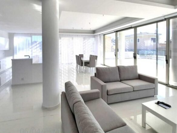 3 Bedroom Villa in Peyia