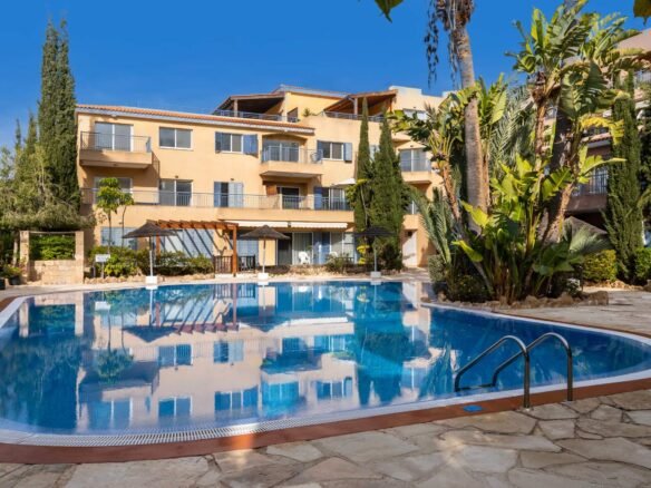 2 Bedroom Apartment in Peyia