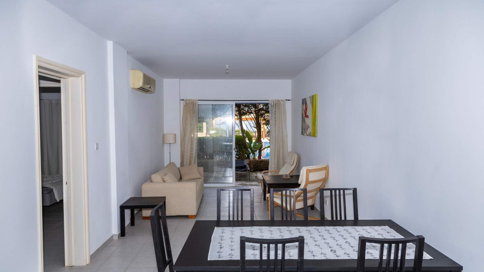 2 Bedroom Apartment in Peyia