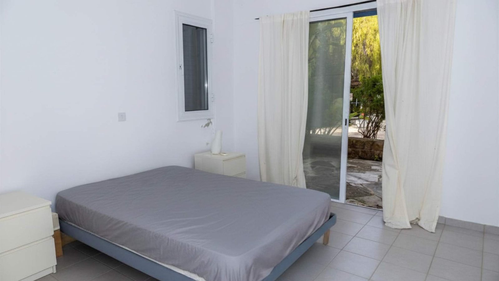 2 Bedroom Apartment in Peyia