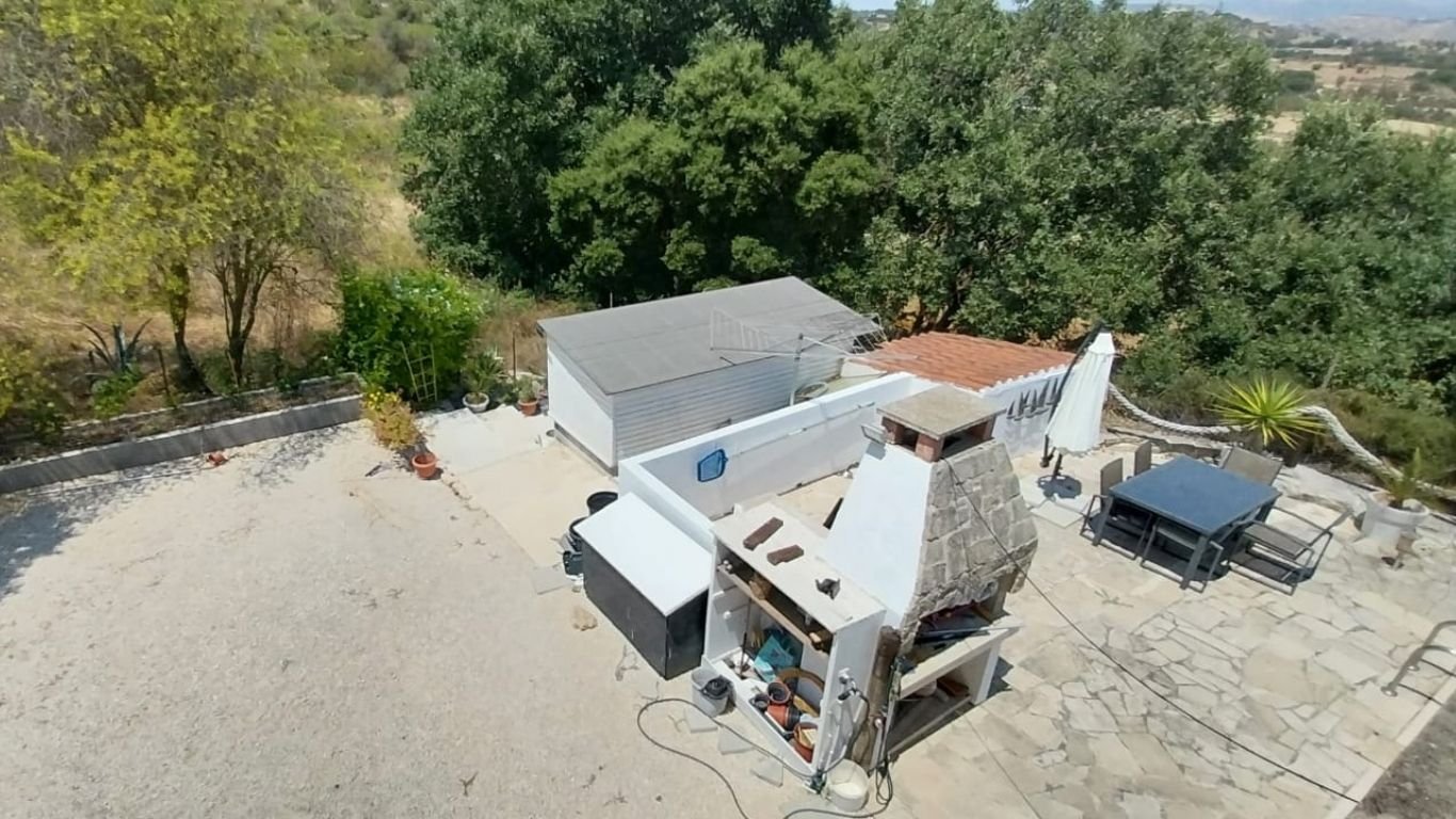 3 Bedroom Villa on a Large plot in Polemi , Paphos 3 Bedroom Villa on a Large plot in Polemi , Paphos