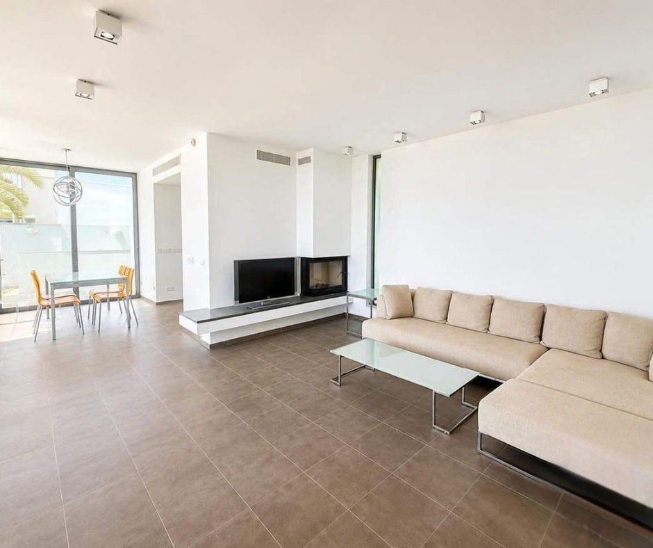Frontline Villa 3 bedrooms in Ayia Napa