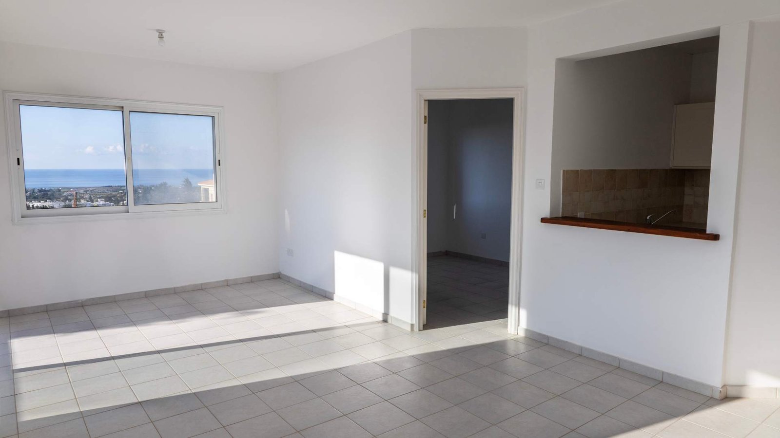 2 Bedroom Apartment in Peyia