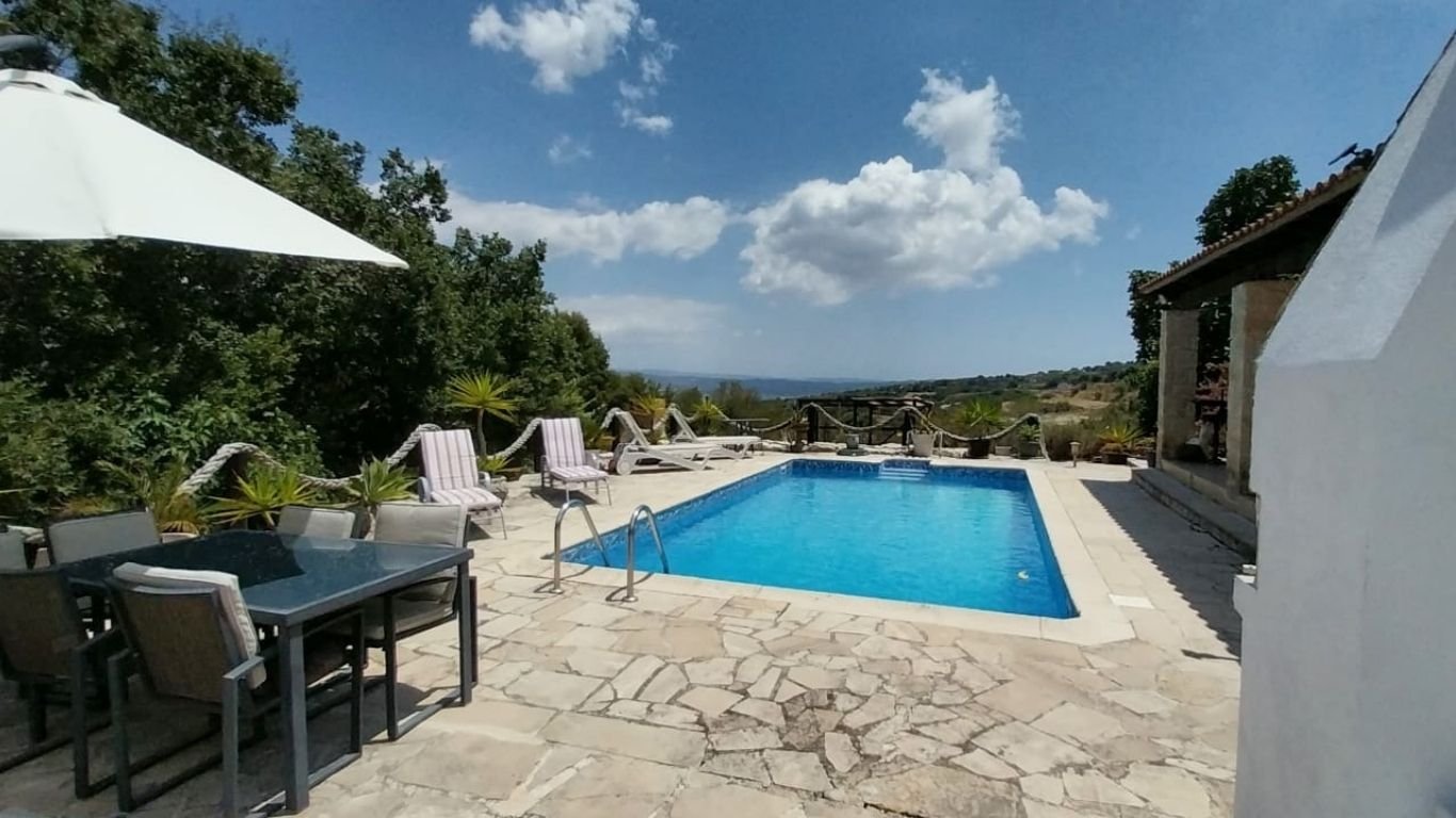 3 Bedroom Villa on a Large plot in Polemi , Paphos 3 Bedroom Villa on a Large plot in Polemi , Paphos