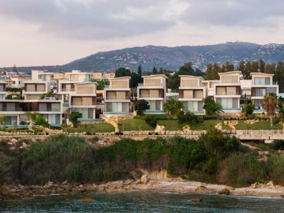 4 Bedroom  Waterfront villa in Kissonerga, Paphos