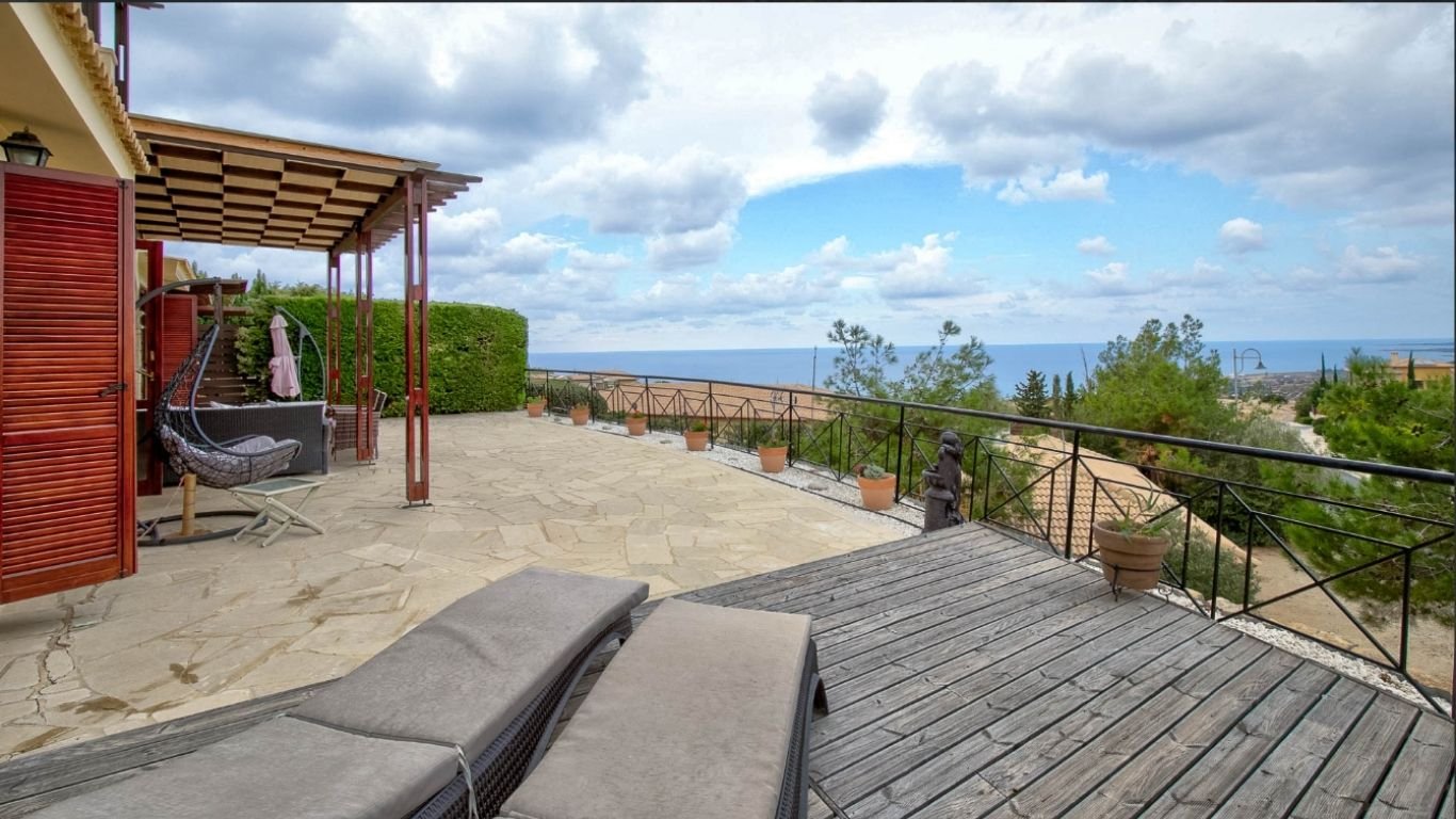 3 Bedroom ground floor Apartment with Seaview's in Aphrodite Hills, Paphos