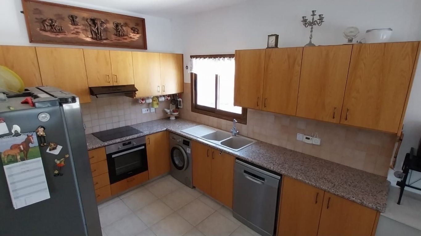 3 Bedroom Villa on a Large plot in Polemi , Paphos 3 Bedroom Villa on a Large plot in Polemi , Paphos
