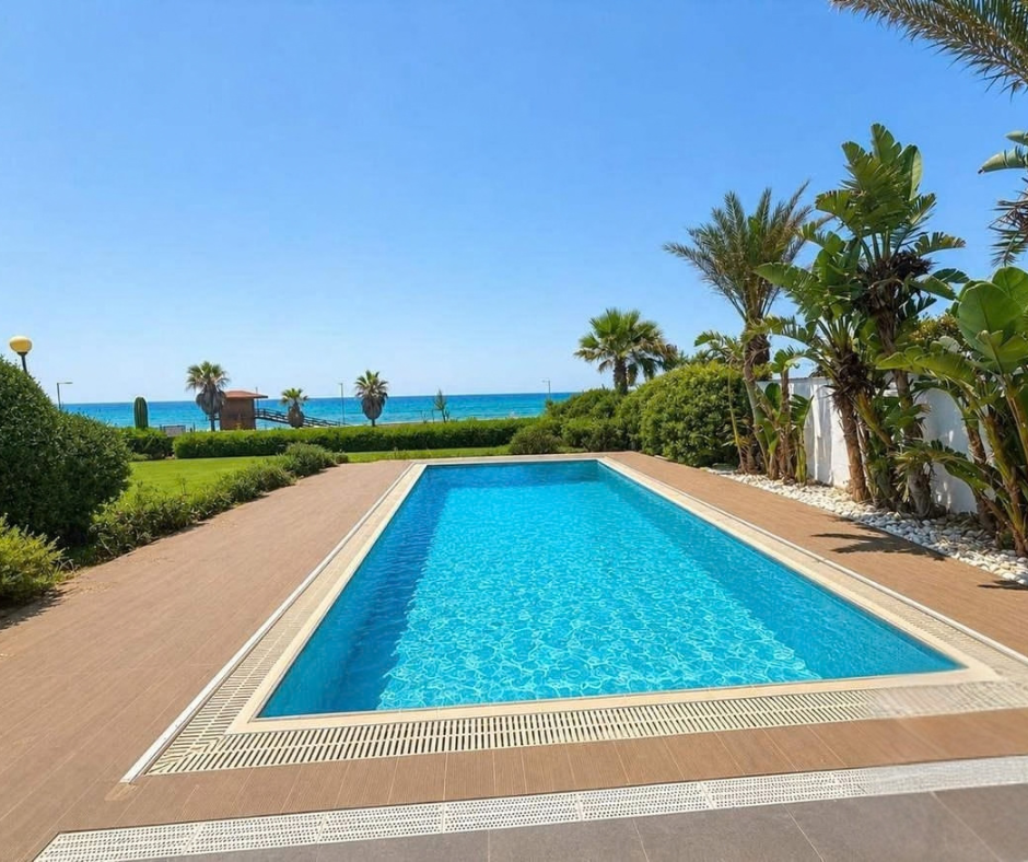 Frontline Villa 3 bedrooms in Ayia Napa
