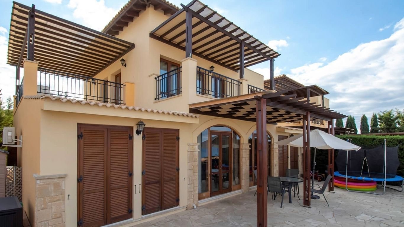 3 Bedroom Ground floor apartment with Seaview's in Aphrodite Hills, Paphos
