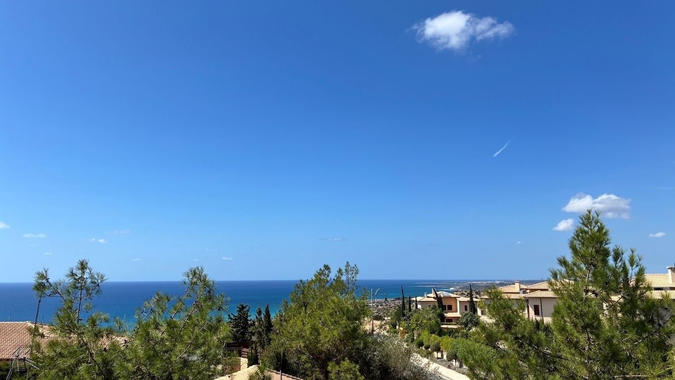 3 Bedroom Ground floor apartment with Seaview's in Aphrodite Hills, Paphos