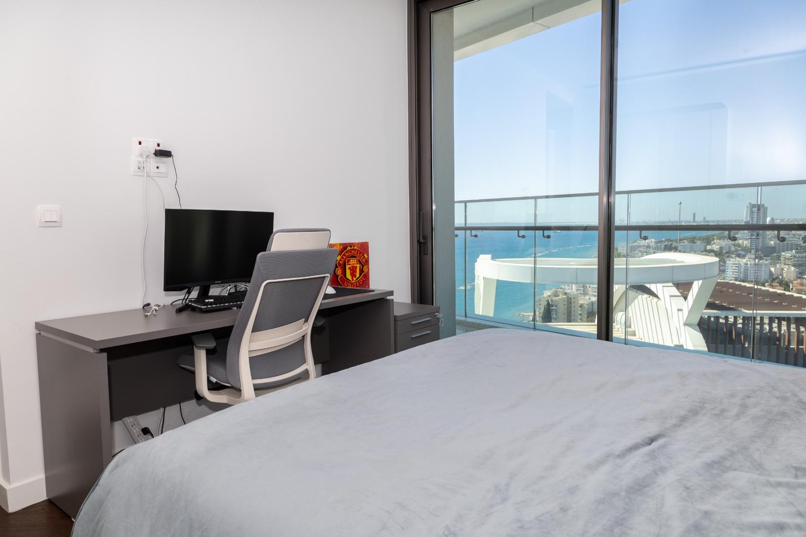 4 Bedroom Penthouse in Limassol 4 Bedroom Penthouse in Limassol