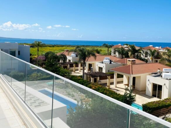 3 Bedroom Villa in Coral Bay