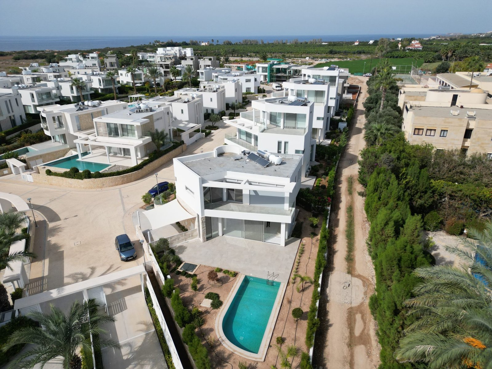 4 Bedroom Villa in Coral Bay 4 Bedroom Villa in Coral Bay