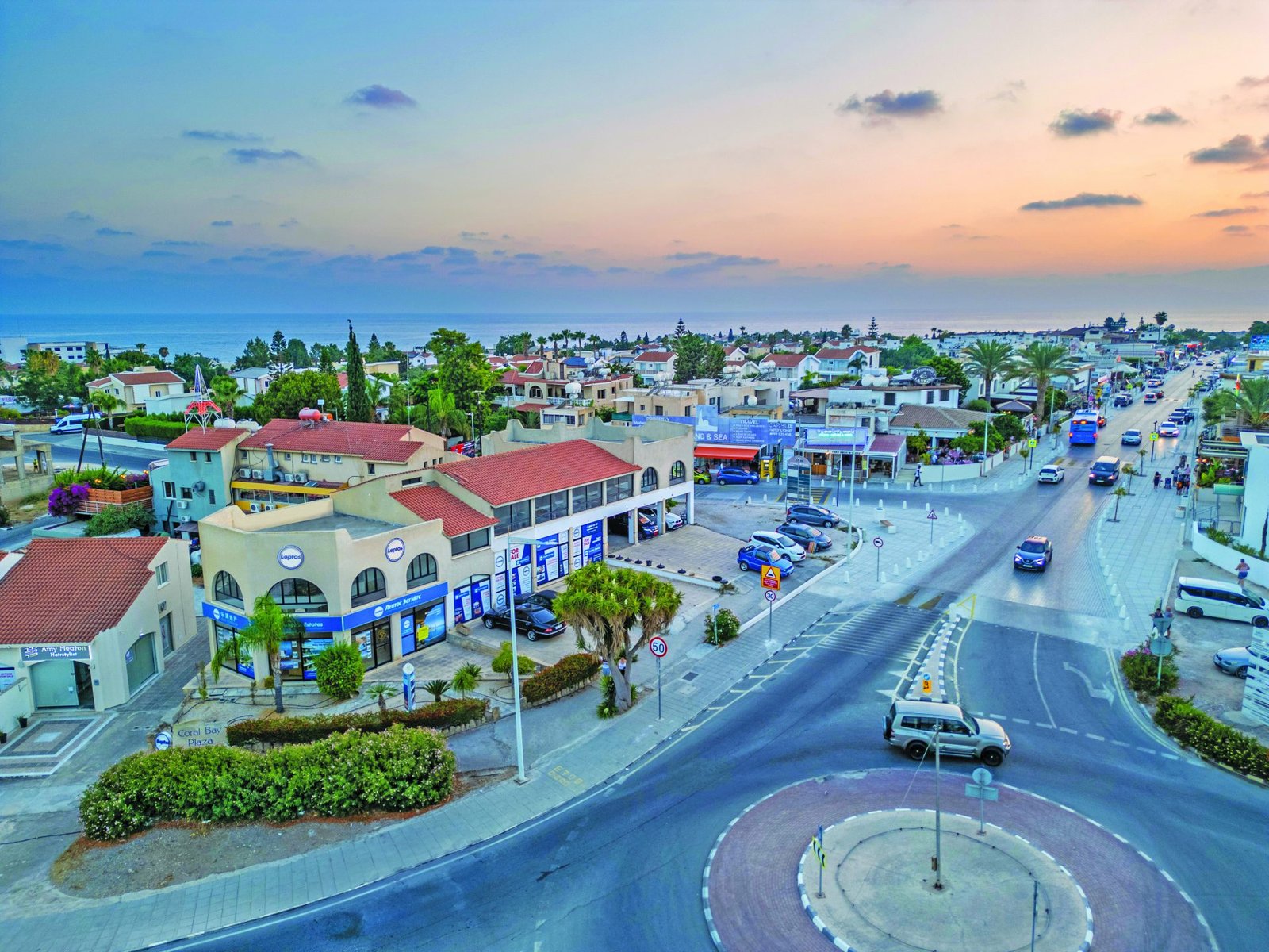 Commercial in Coral Bay