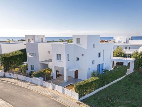3 Bedroom Villa in Coral Bay