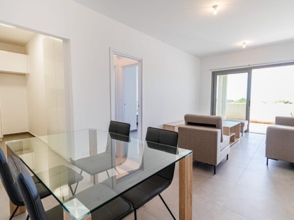 2 Bedroom Apartment in Coral Bay