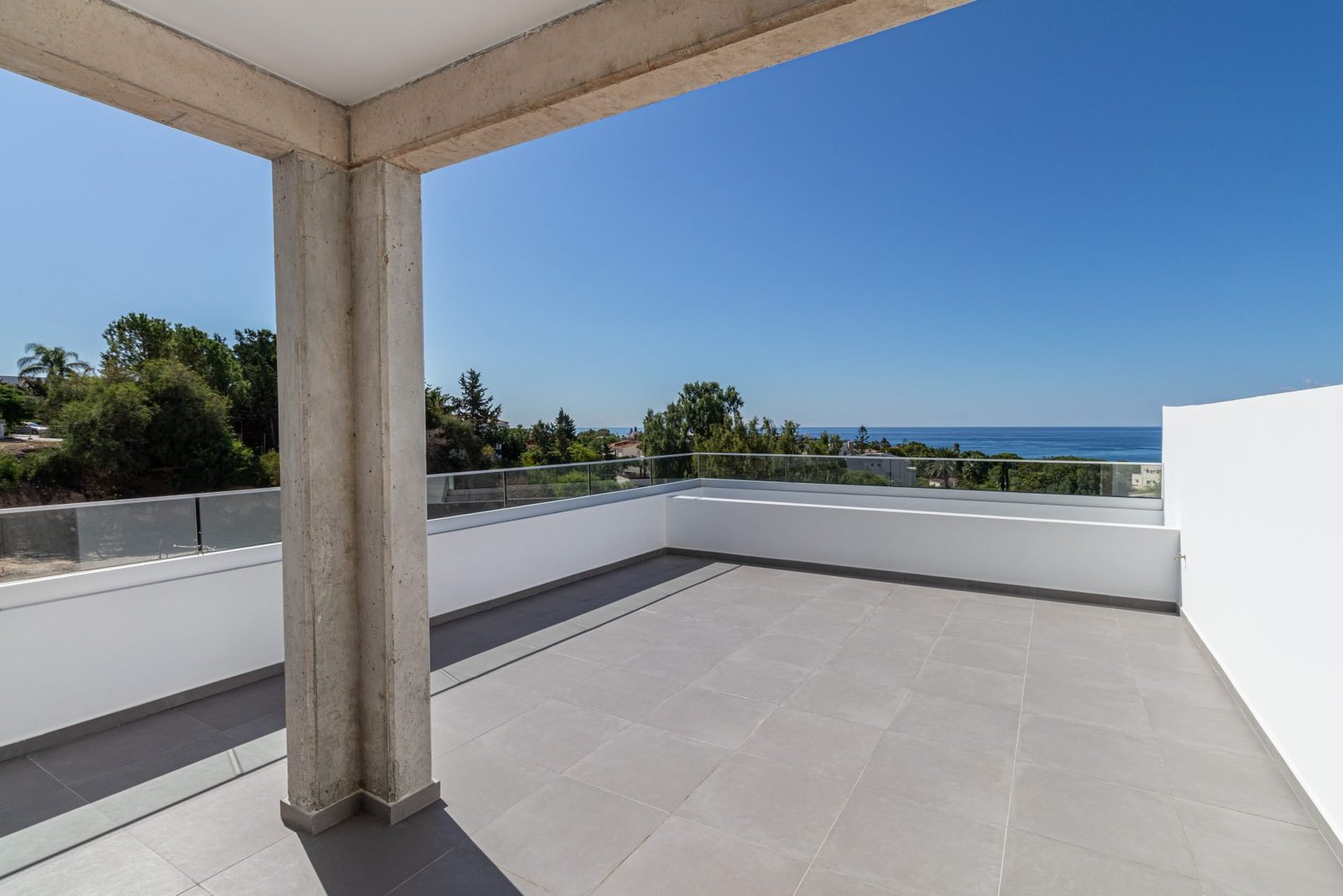 2 Bedroom Apartment in Coral Bay 2 Bedroom Apartment in Coral Bay