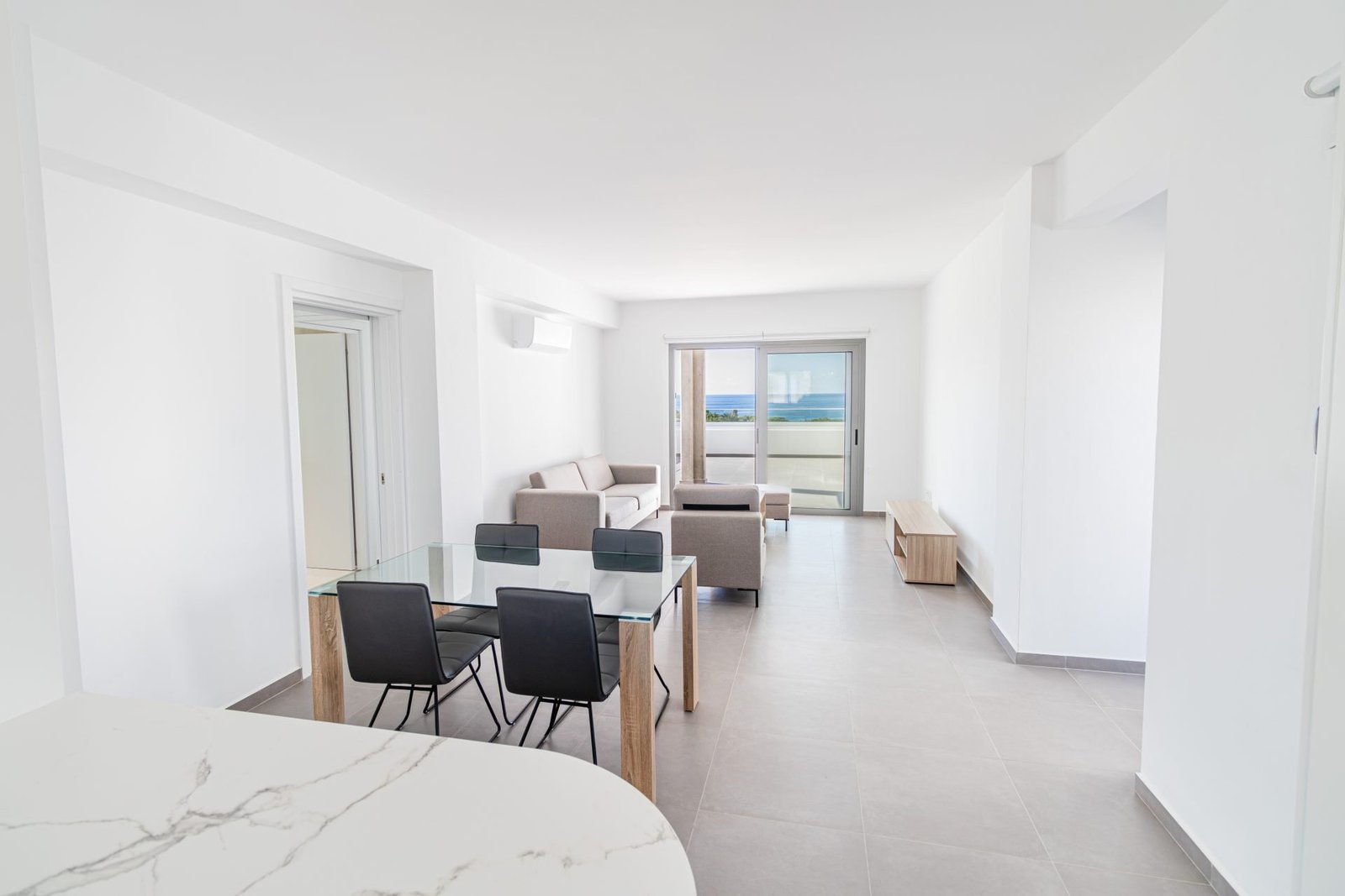 2 Bedroom Apartment in Coral Bay 2 Bedroom Apartment in Coral Bay