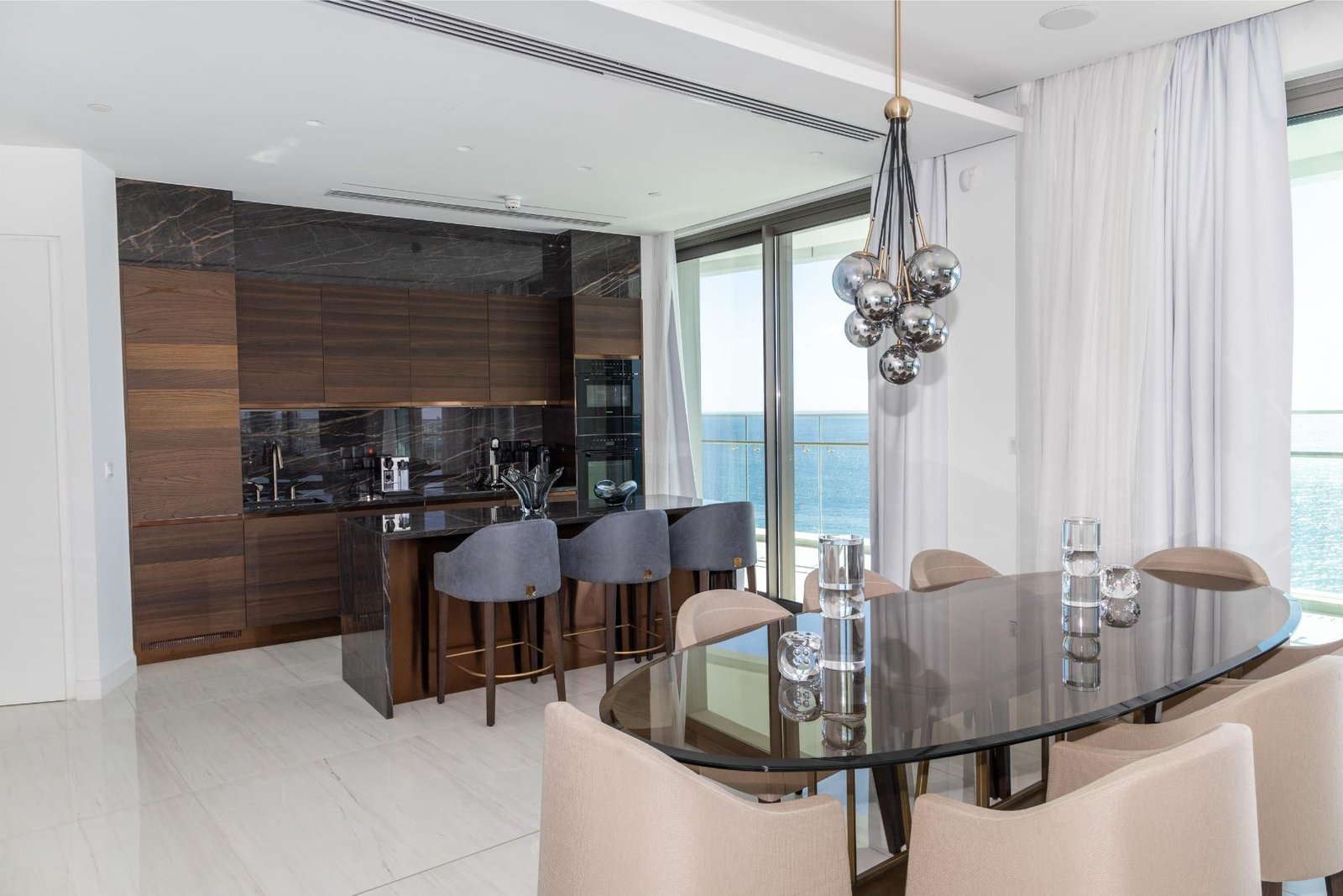 4 Bedroom Penthouse in Limassol 4 Bedroom Penthouse in Limassol