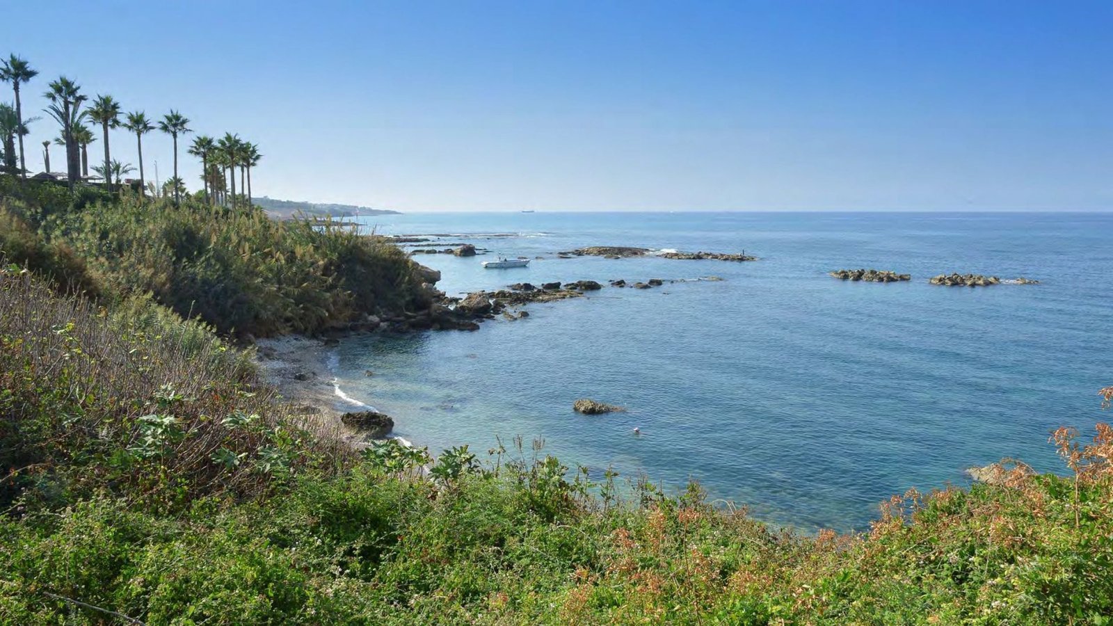 4 Bedroom  Waterfront villa in Kissonerga, Paphos