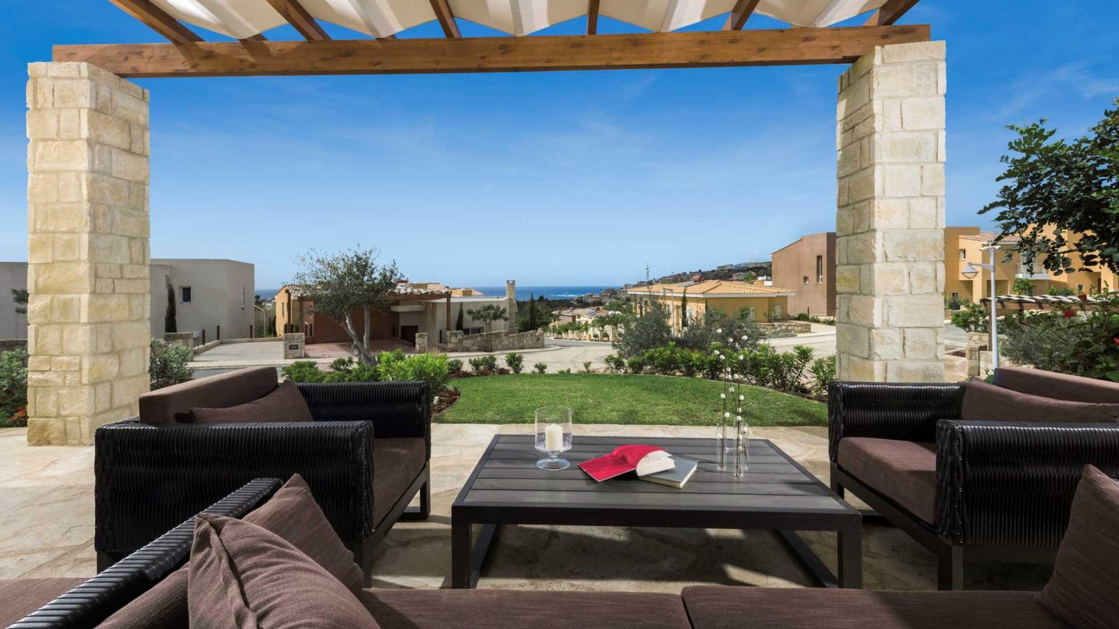2 Bedroom Apartment in Chloraka