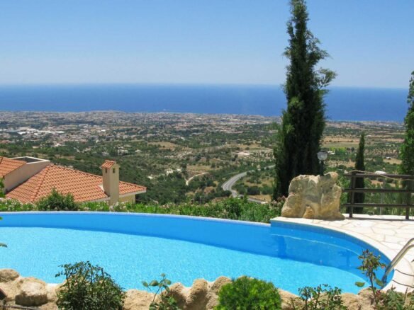 3 Bedroom Villa in Tsada