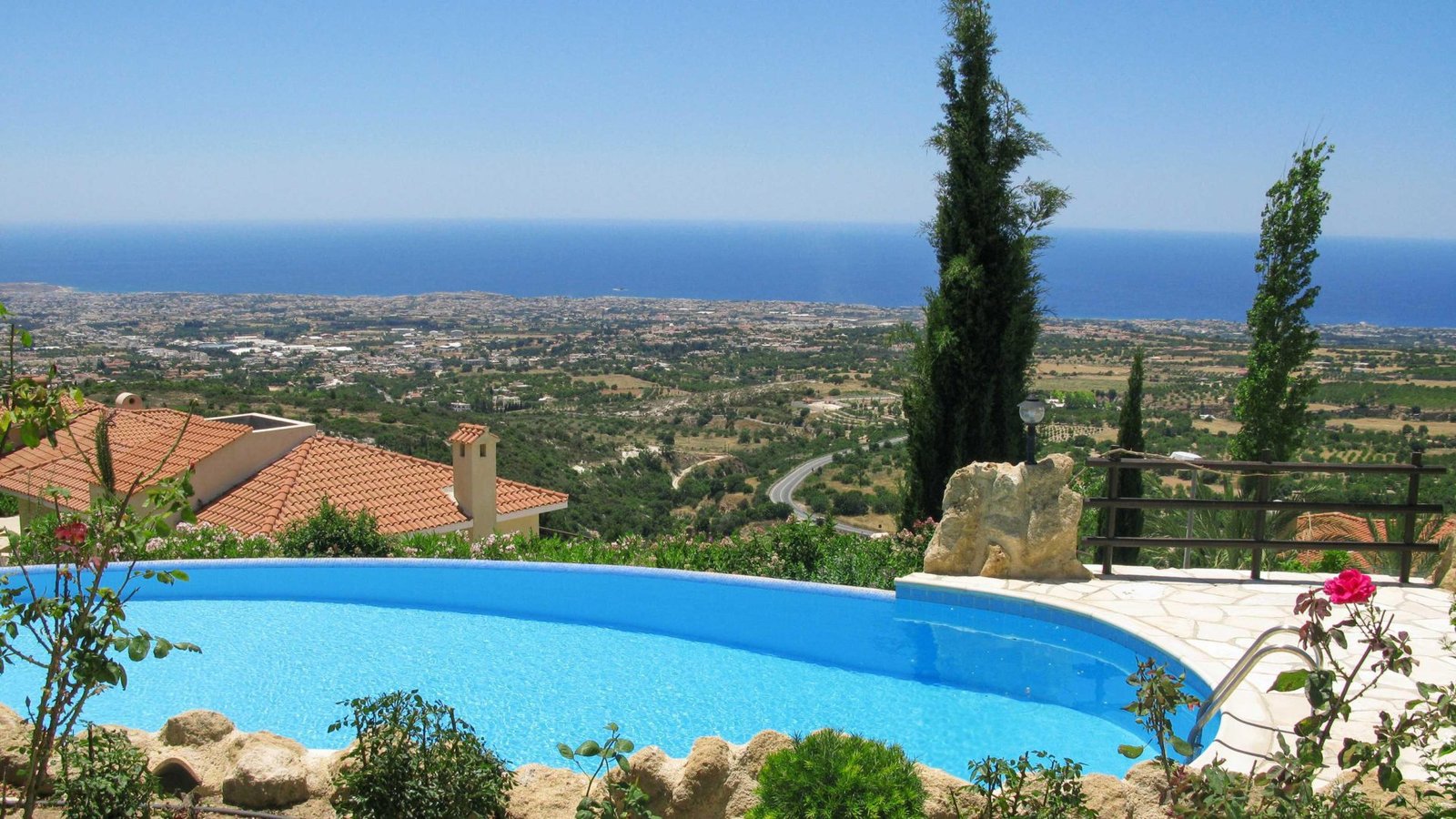 4 Bedroom Villa in Tsada