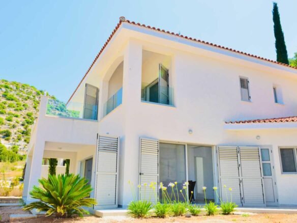 4 Bedroom Villa in Kamares Village