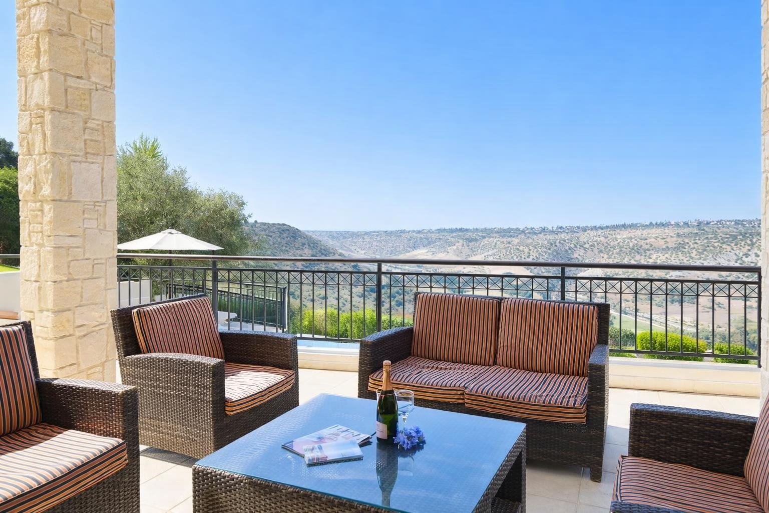 Luxury 4 Bedroom villa in Aphrodite Hills, Paphos Luxury 4 Bedroom villa in Aphrodite Hills, Paphos