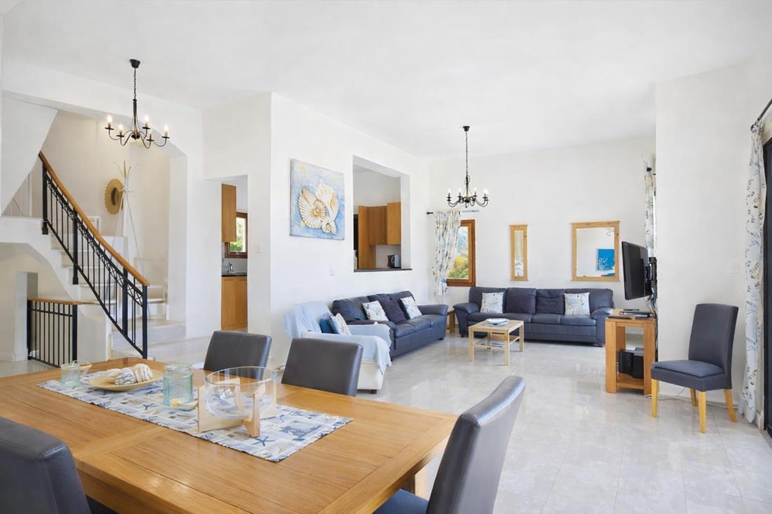 Luxury 4 Bedroom villa in Aphrodite Hills, Paphos Luxury 4 Bedroom villa in Aphrodite Hills, Paphos