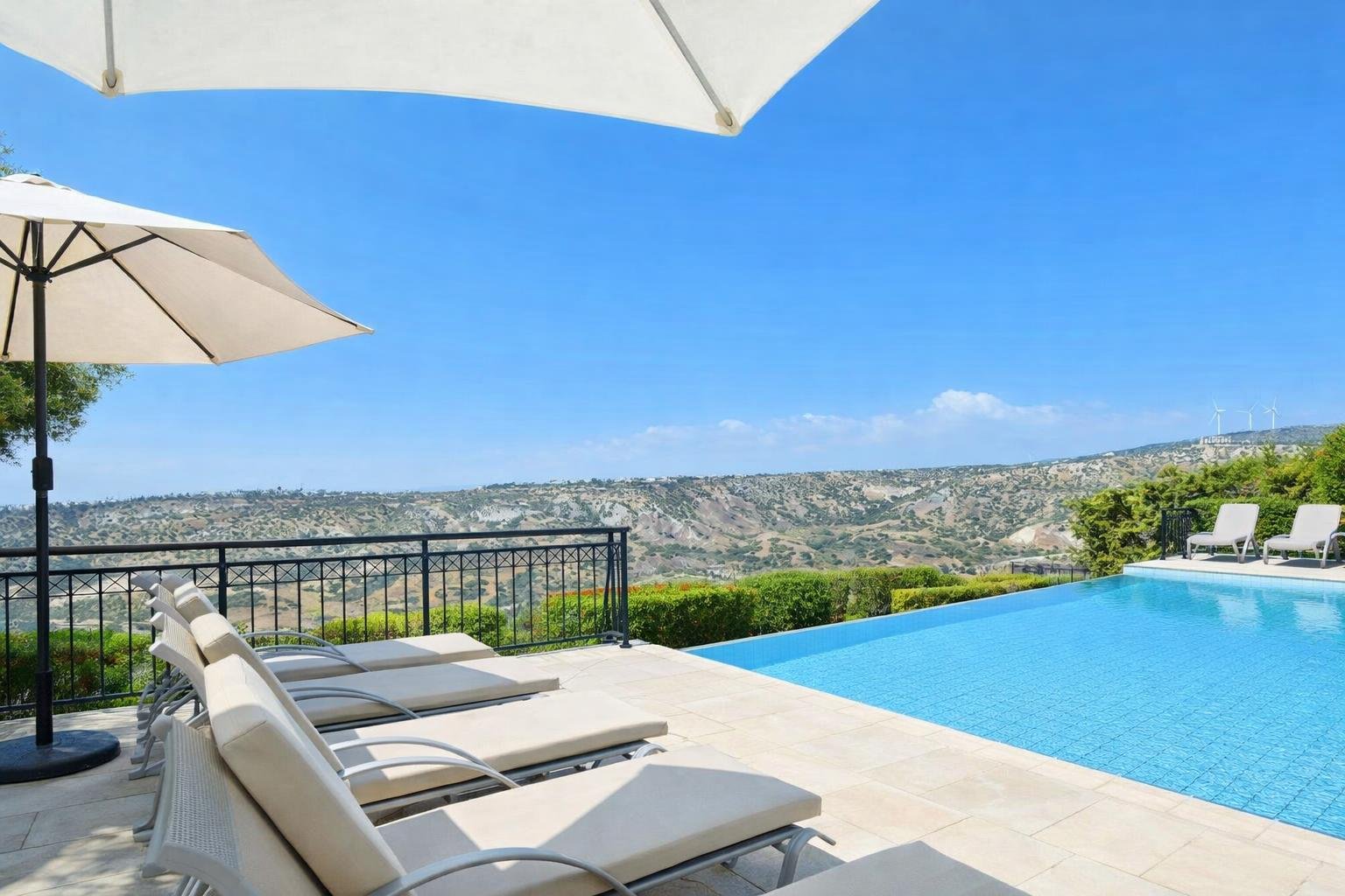 Luxury 4 Bedroom villa in Aphrodite Hills, Paphos Luxury 4 Bedroom villa in Aphrodite Hills, Paphos