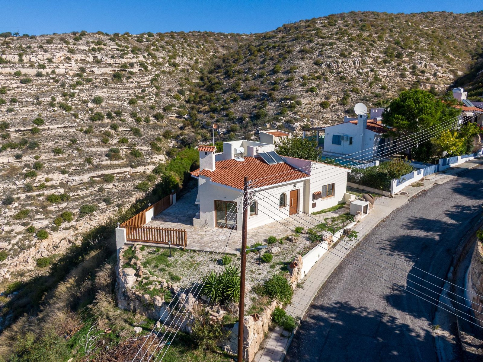 Lovely 3 bedroom bungalow with Seaview’s in Tala- Kamares, paphos Lovely 3 bedroom bungalow with Seaview's in Tala- Kamares, paphos