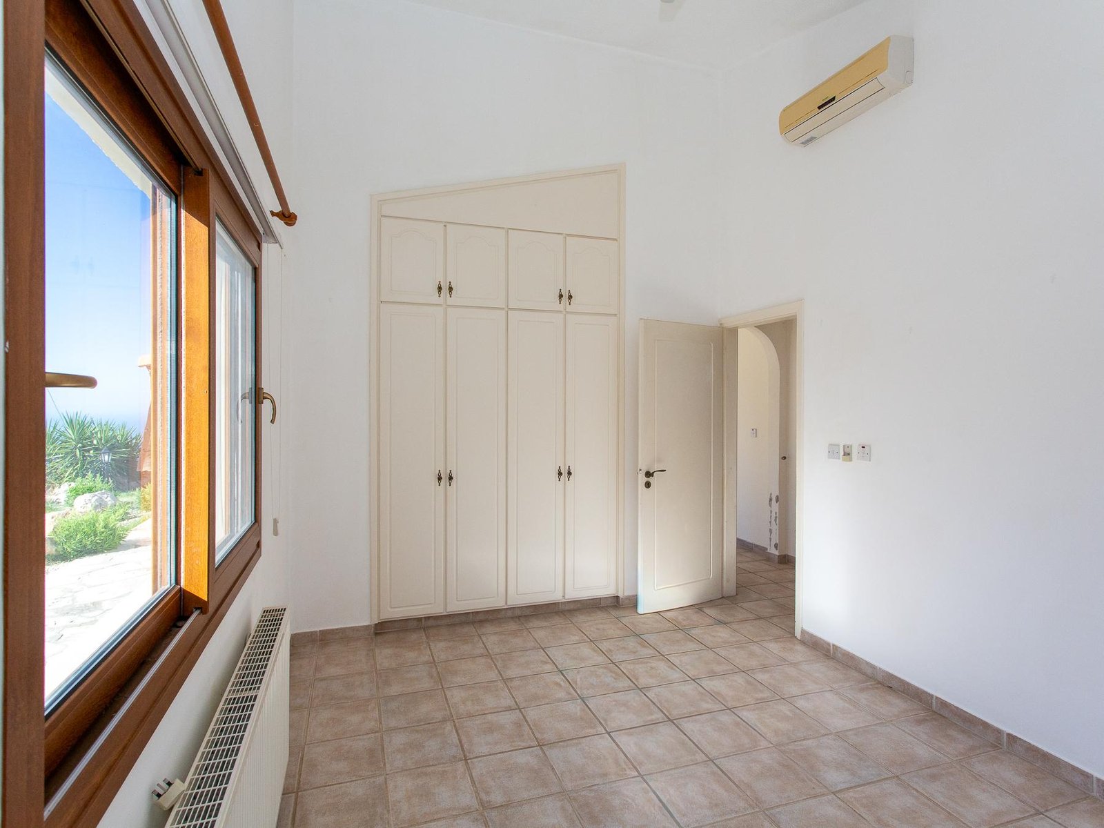 Lovely 3 bedroom bungalow with Seaview’s in Tala- Kamares, paphos Lovely 3 bedroom bungalow with Seaview's in Tala- Kamares, paphos