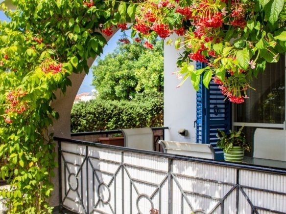 3 Bedroom Bungalow with a pool in Kissonerga, Paphos