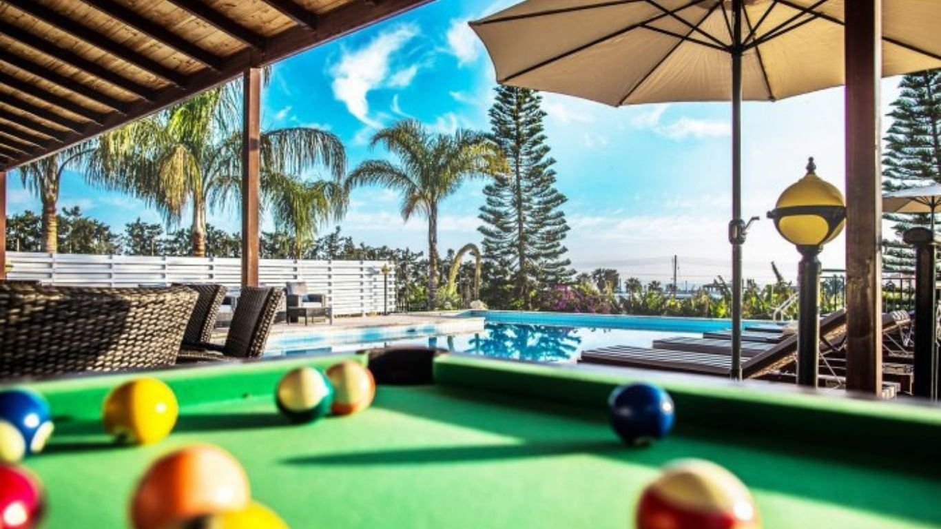 4 Bedroom Villa in St George , Paphos