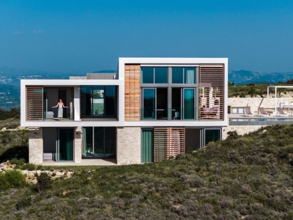 4 Bedroom Villa in Tsada