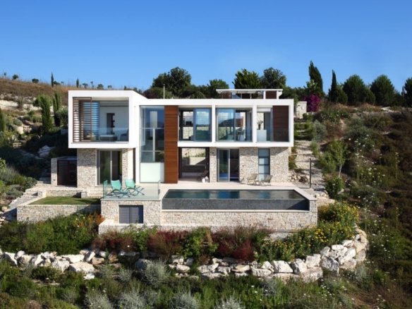 4 Bedroom Villa in Tsada