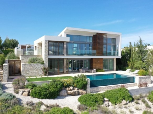 3 Bedroom Villa in Tsada